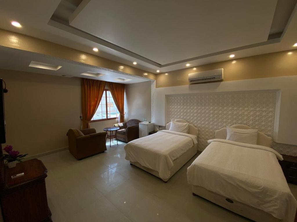 Hotel Danat Al Khaleej Hilf Exteriér fotografie